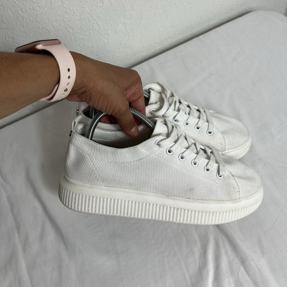 BP Sonny White Fabric Platform Sneakers Size 10M fabric upper, rubber sole